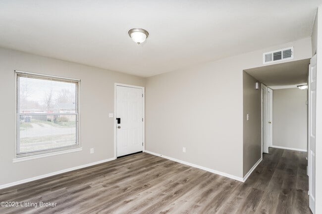 Photo - 6506 Maravian Dr