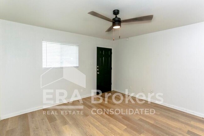 Photo - 614 Adams Ave Unidad #1