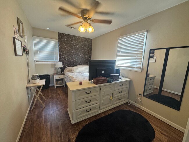 Photo - Grand Boulevard 3120-3122 Unit 3120-3122-3122