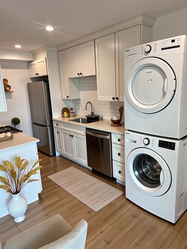 Photo - Newly renovated One Bedroom One bathrood apartment Unit 4