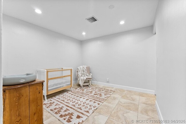 1257 NW 5th St