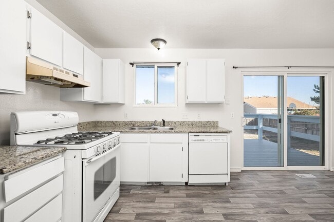 Photo - Charming 3-Bedroom Home for Rent – Available July 15, 2026!