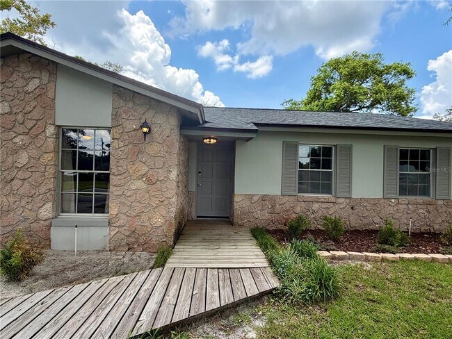 1 King Arthur Ct
