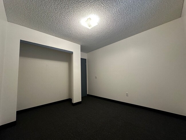 Photo - Hartzog Loop 1302-SB Unit 2