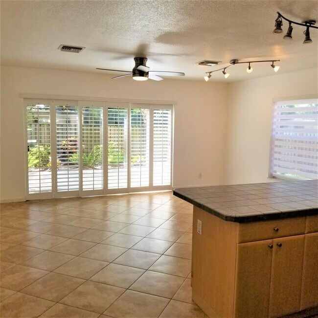 Photo - 3221 SW 15th Ave