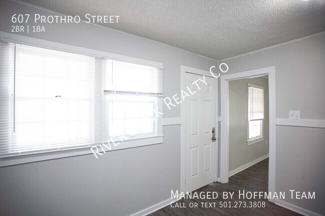 Photo - 607 Prothro St