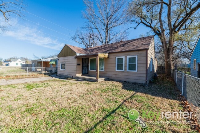 Building Photo - Beautifully Updated 3-Bedroom Home in Central Wichita!