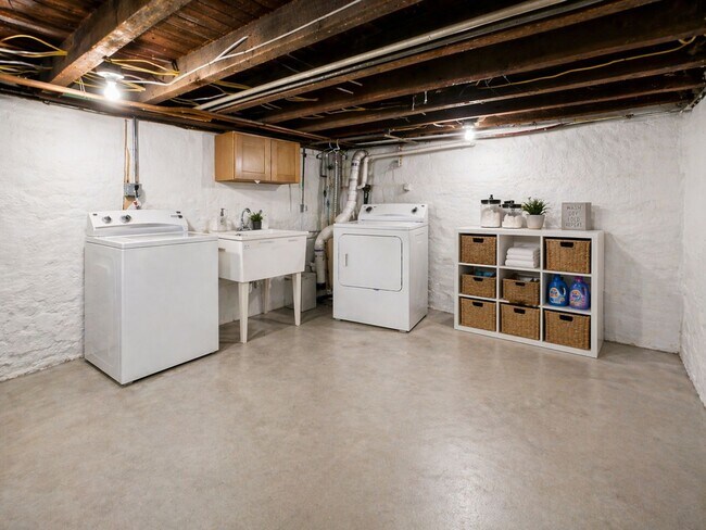 Photo - Newly renovated bright 2 bed 1 bath in fishtown JULY 10