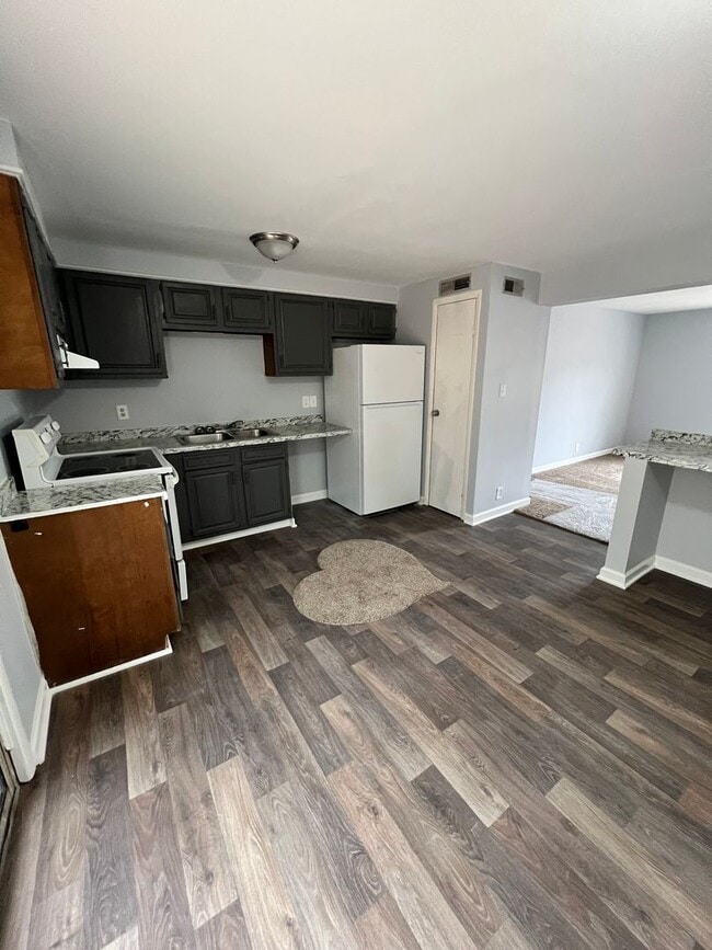 Photo - 620 Dashland Dr