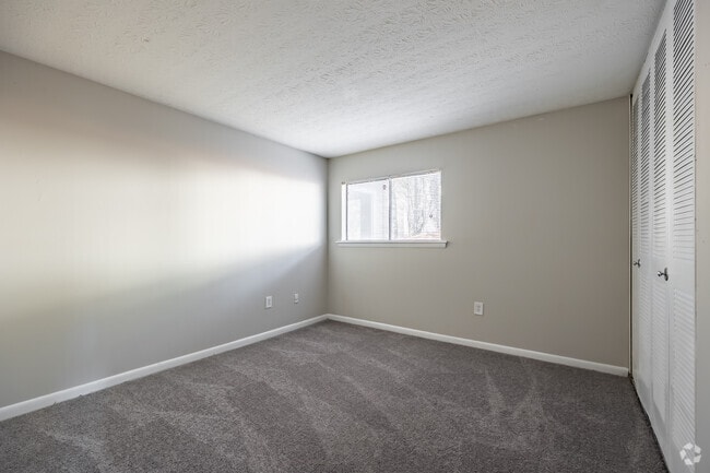 3BR, 1.5BA - 1244SF
