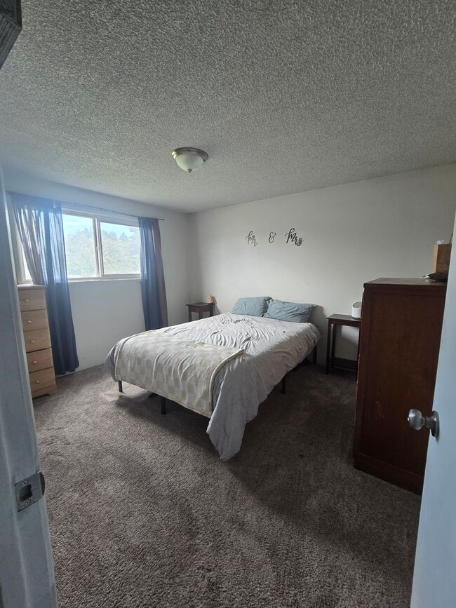 Photo - 3/1.5 Home in Nice Neighborhood