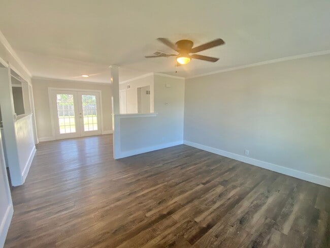 Photo - Pre- leasing now for 3/2 home near Maxey Park and Covenant Hospital