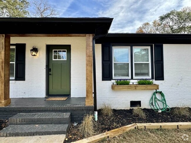Building Photo - 103 Poinsettia Dr Rental