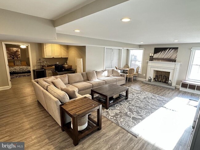 Photo - 3313 Prosperity Ave