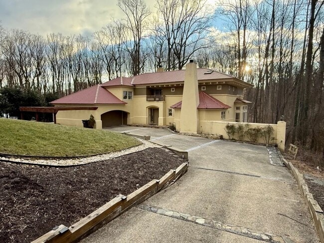 Photo - 1125 Duchess Dr House
