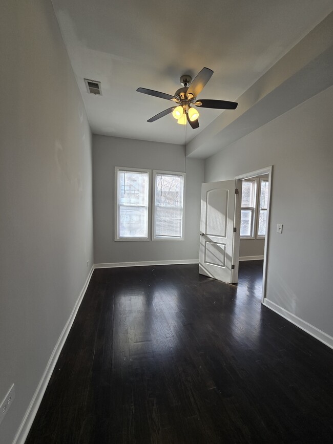 Photo - 2414 W Fullerton Ave Unit 2