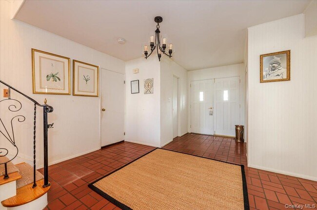 Photo - 77 Tioga Ave