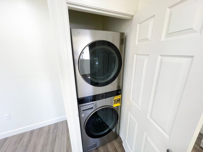 Photo - 10109 Nemaha Ct