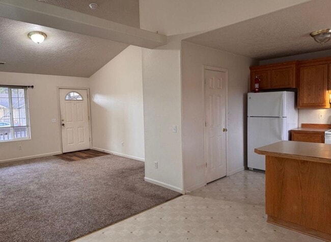 Photo - 655 Arthur Ave