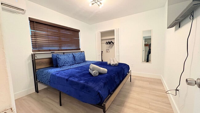1125 NE 80th St Unit SI ID1632497P
