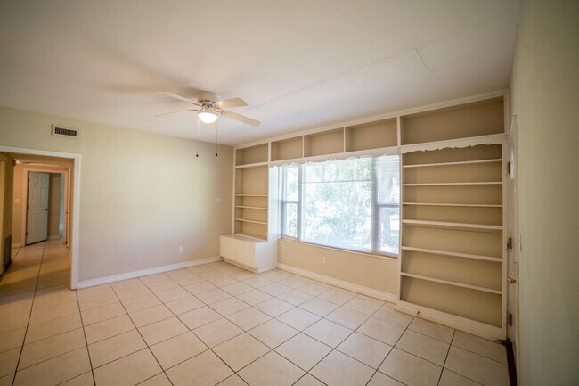 Photo - 1079 SW 11th Terrace