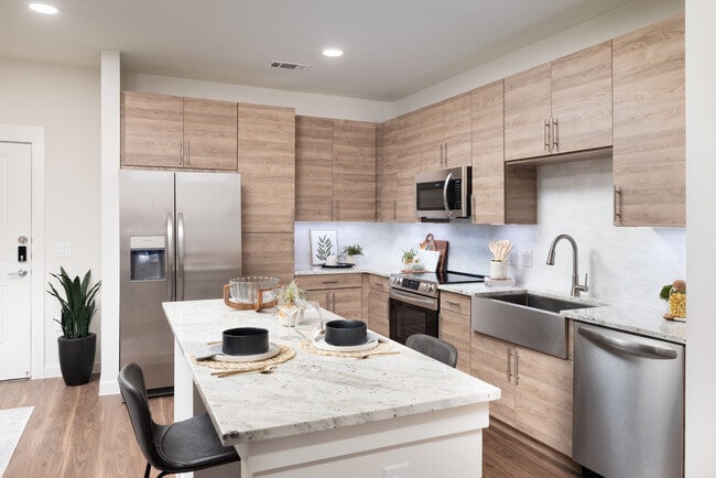 Photo - Now Leasing – Up to 6 Weeks Rent-Free Unit ACC1