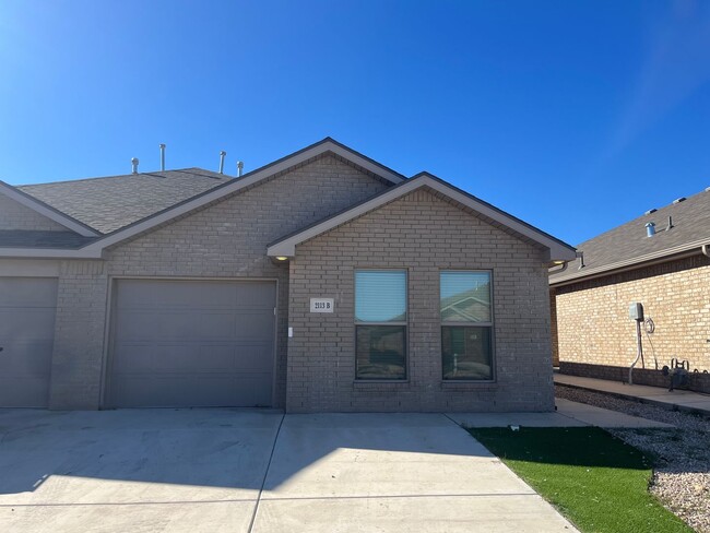 Brand New 3/2 in Cypress Grove - Brand New 3/2 in Cypress Grove House