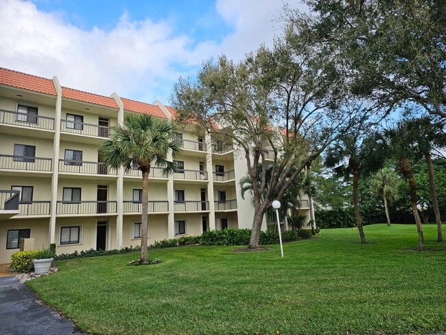 Building Photo - 2500 105th Ave N Unit 105 Rental