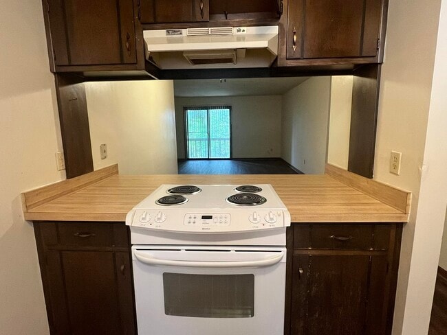 Photo - 1598 Kay Ave