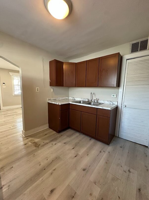 Photo - CENTER TOWNSHIP! **** SECTION 8 ****