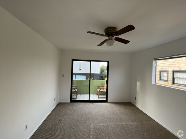 Building Photo - 635 Palms Blvd Unit B Rental