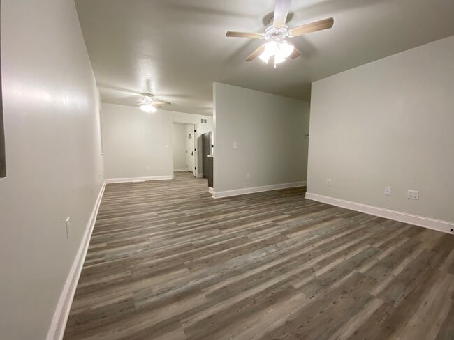 Photo - 1934 Ne Madision