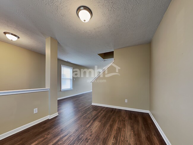 Photo - 1621 Wagner Dr