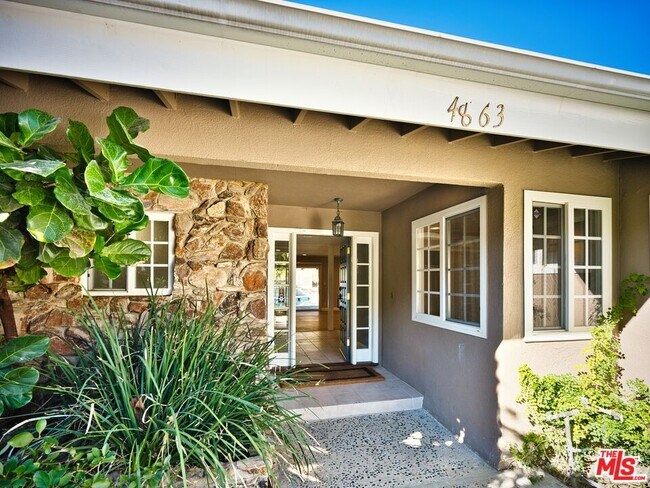 Photo - 4863 Don Juan Pl