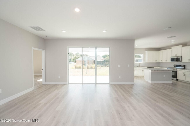 Photo - 1106 Homer St NW