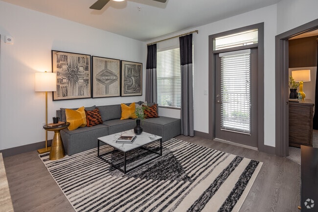 2HAB, 2BA - Lyrical - 1.098 ft² - Sala de estar - Mandolin at Stream Valley