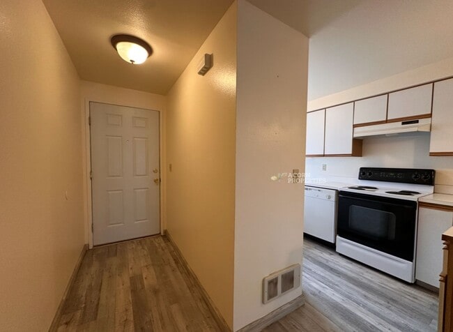 Photo - 730 SE 8th Ave Unit F102