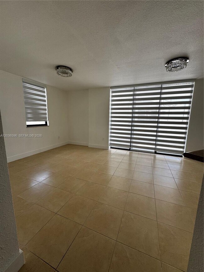 Photo - 2301 SW 27th Ave Unit 503