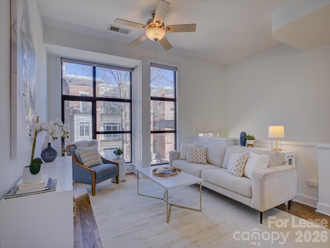 Photo - 636 Garden District Dr