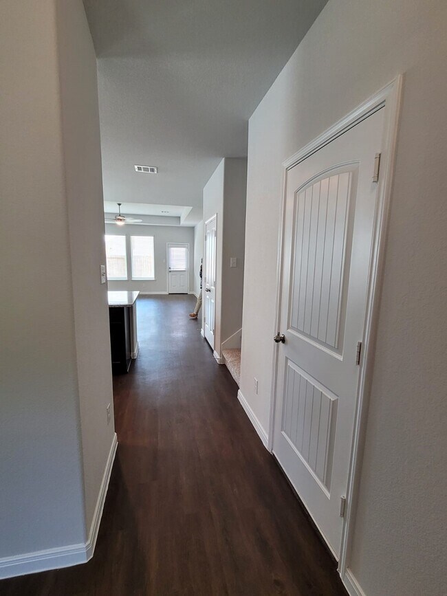 4325 McGregor Blf Ln