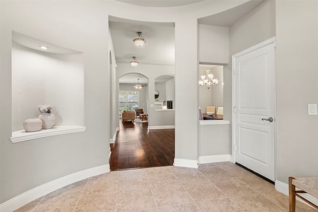 Photo - 1323 Lantern Faith Dr