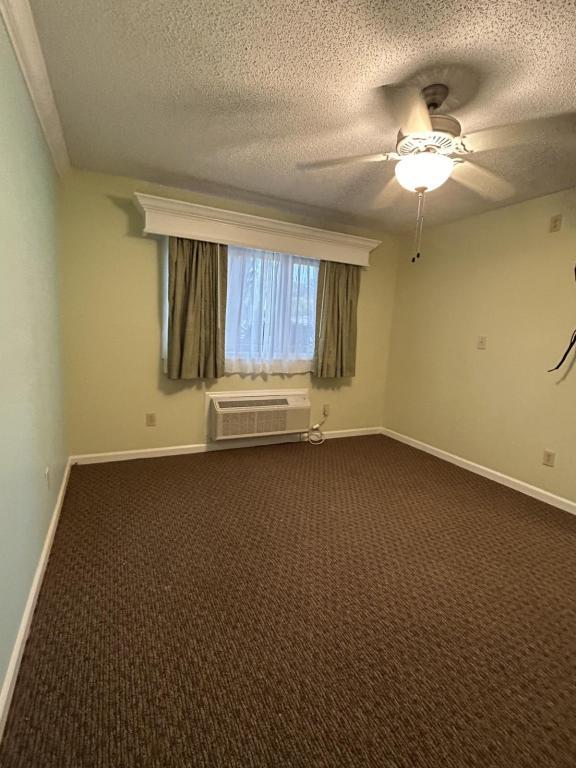 Photo - 216 Double Eagle Dr
