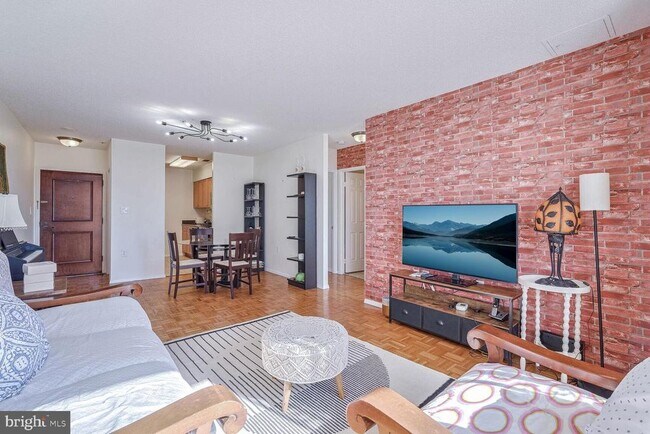 Photo - 4801 Fairmont Ave Unidad 904