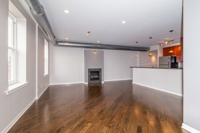 Photo - 3550 W Montrose Ave Unit 501