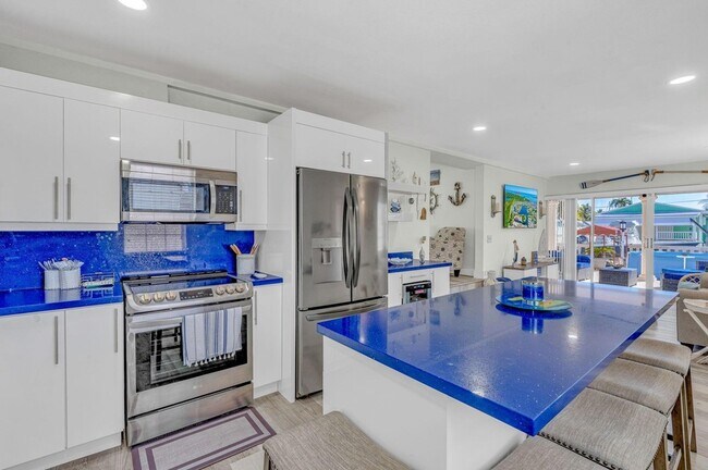 Photo - 136 Sable Palm Ln