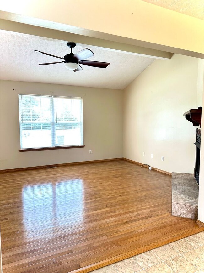 Ask about our Move in Special/ HALF off yo... House House Rental in