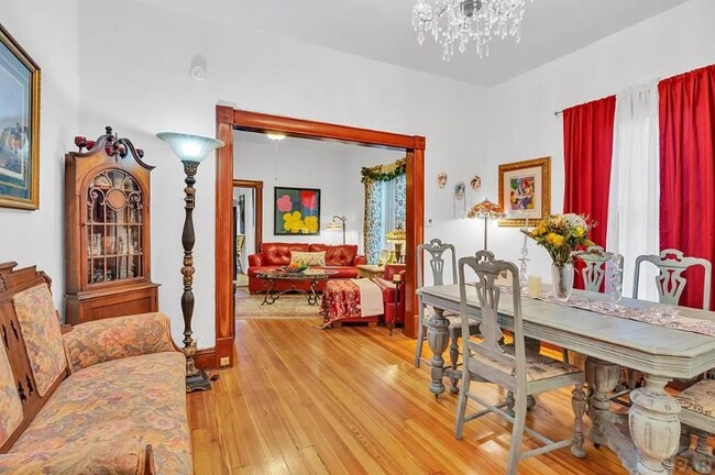 Photo - 414 College Ave