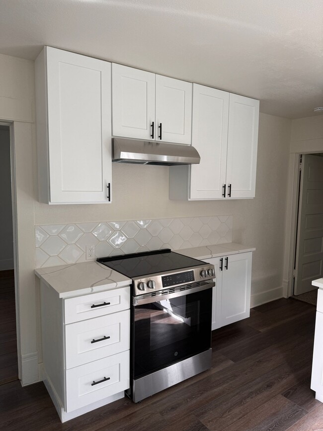 2401 W Dean Ave Unit 1