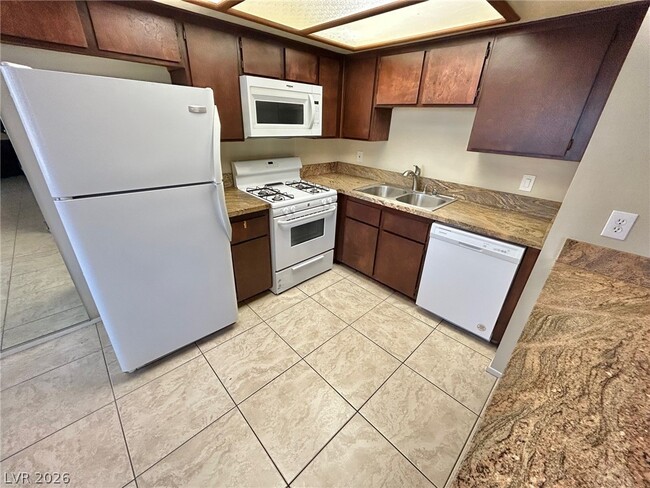 Photo - 749 Rock Springs Dr Unidad 201