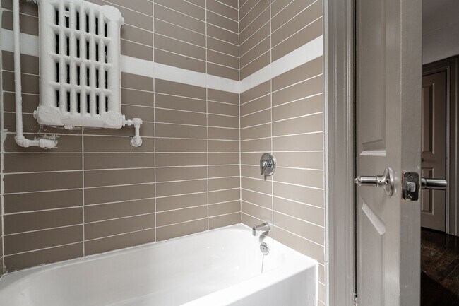 Photo - 16 St Joseph St